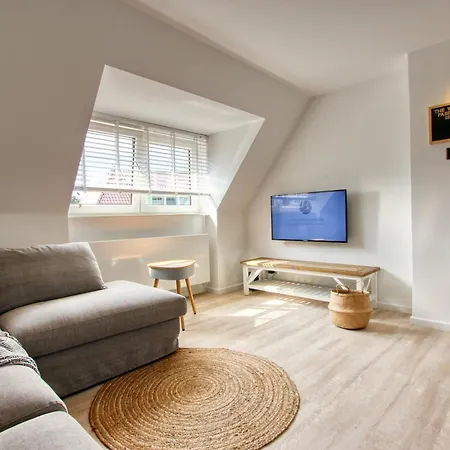 Ferienwohnung „Eiche“ In Heiligenhafen Mit Binnenseeblick דירה *